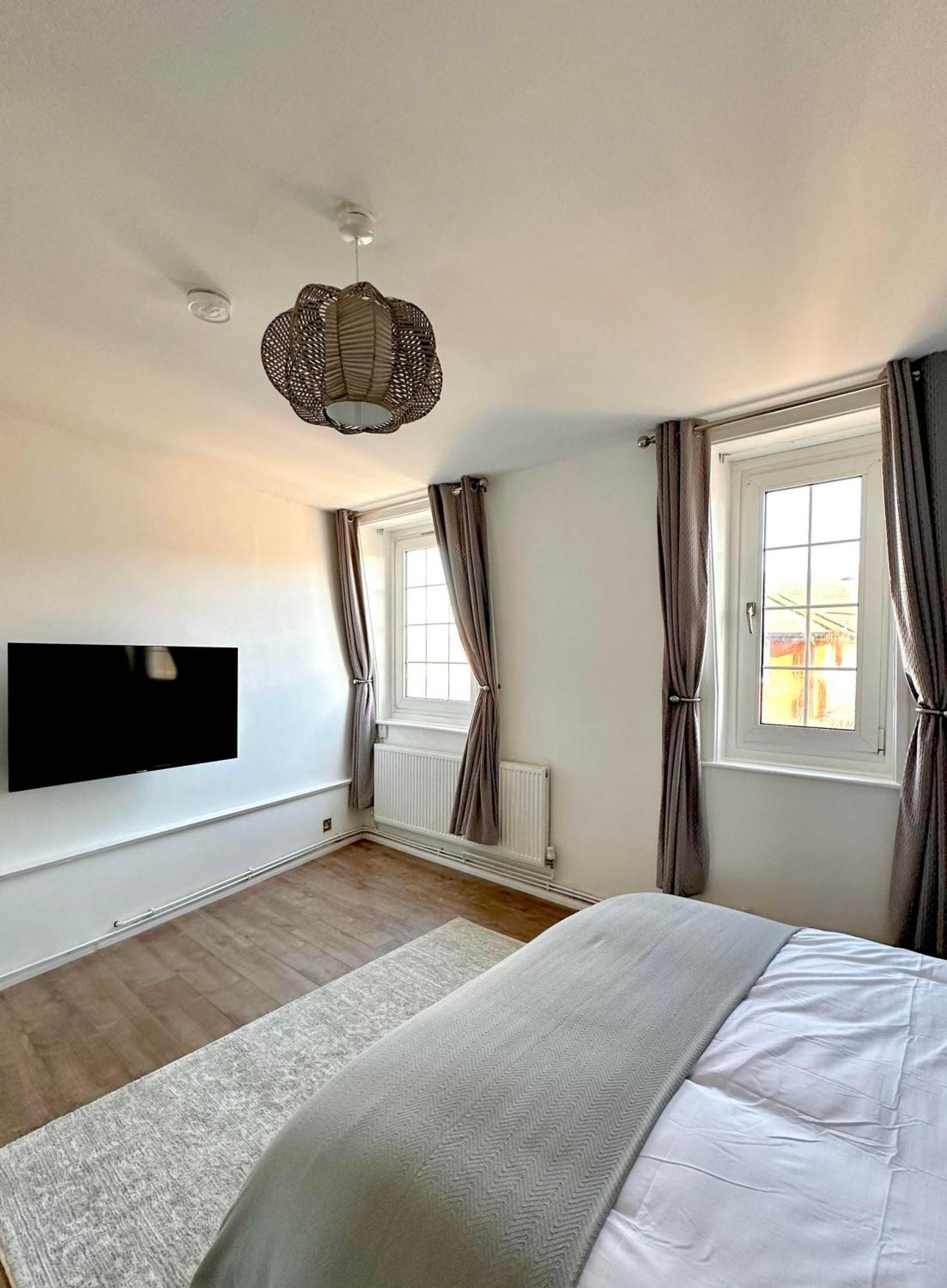 City Nights - London Apartment Екстериор снимка